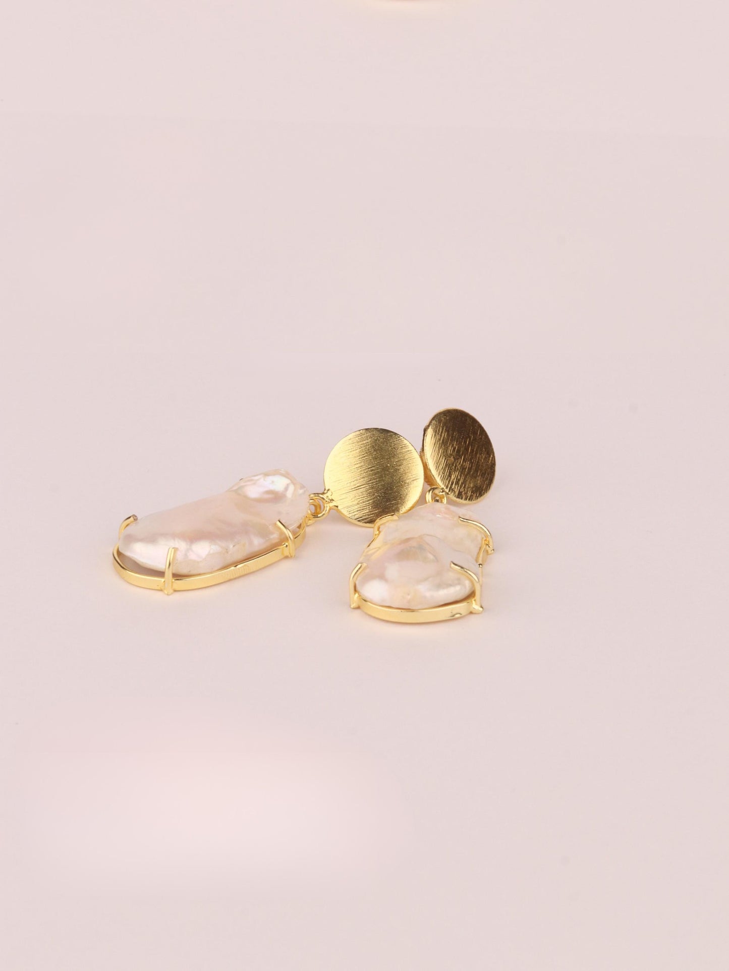 Coral Pearl Earring