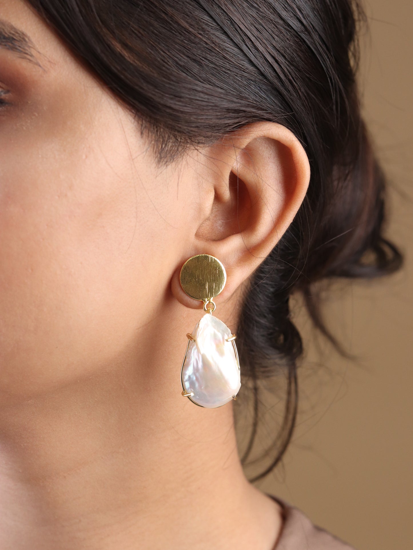 Coral Pearl Earring