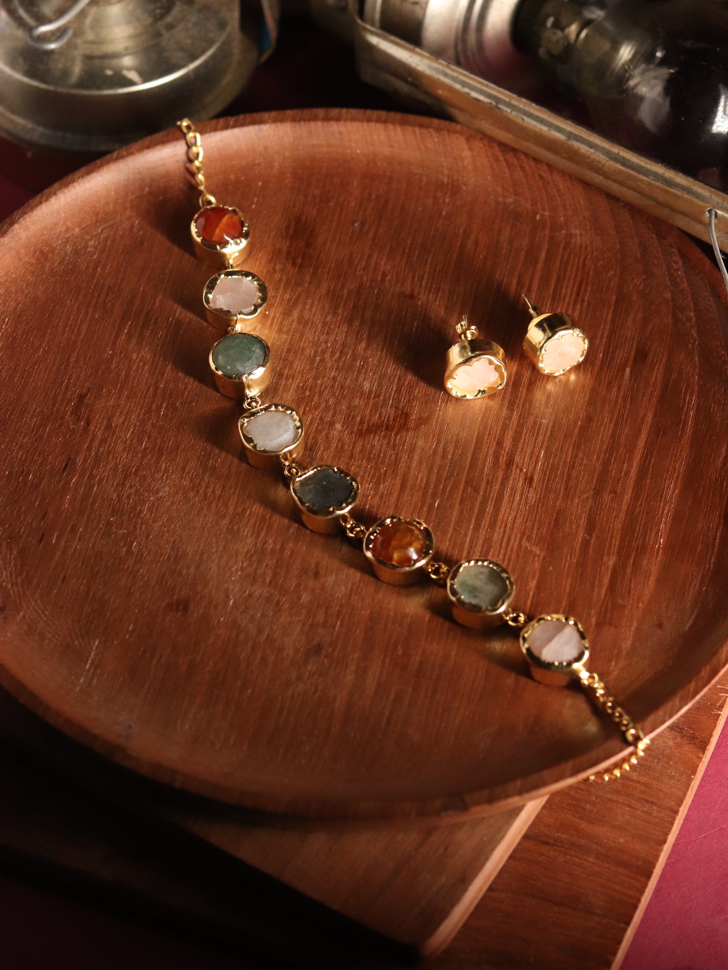 Amora stone Chocker